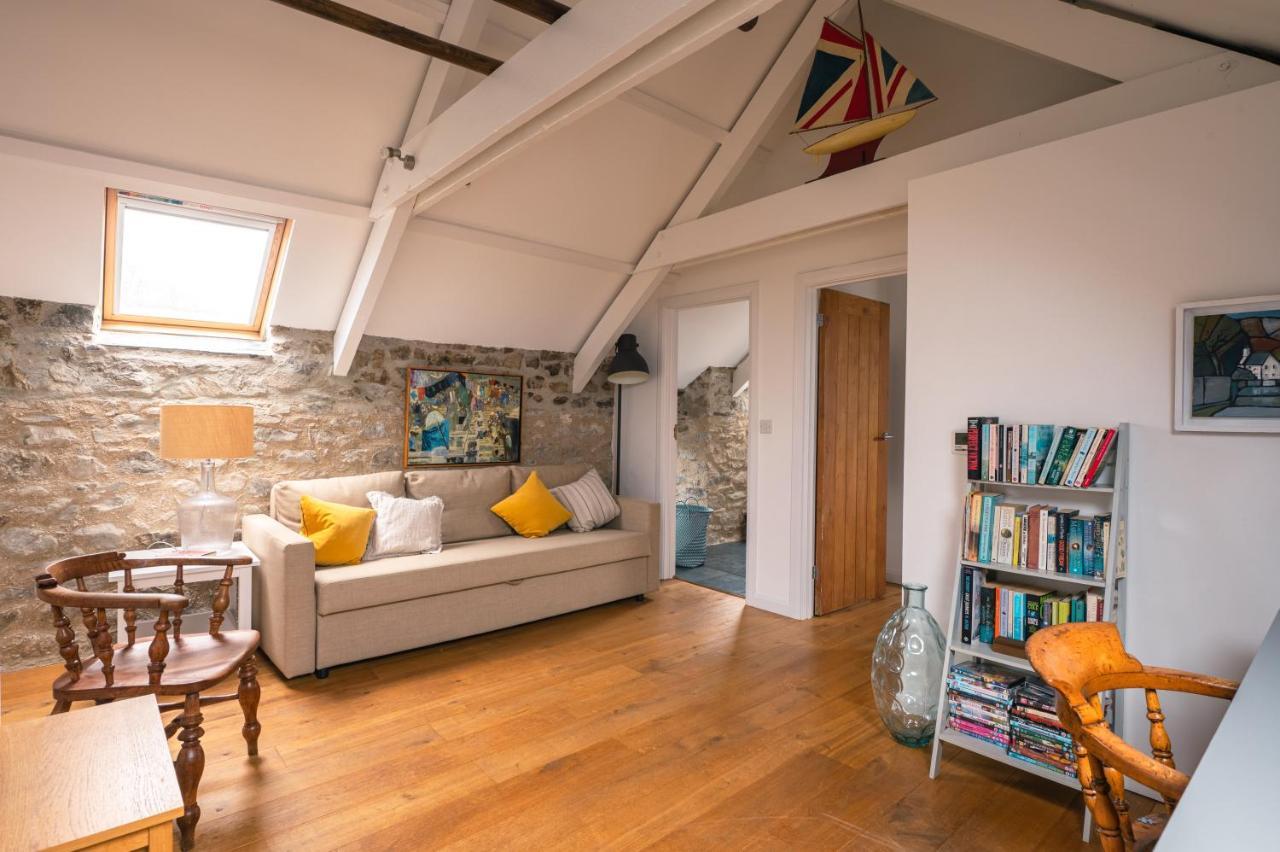 Stunning Converted Granary In Heart Of St Davids Exterior photo