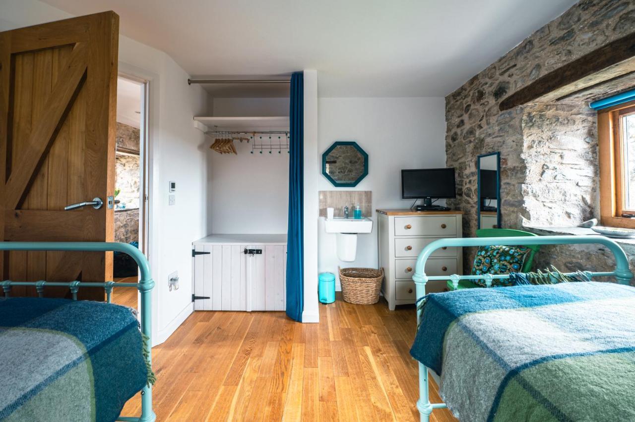 Stunning Converted Granary In Heart Of St Davids Exterior photo