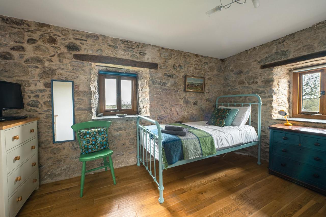 Stunning Converted Granary In Heart Of St Davids Exterior photo