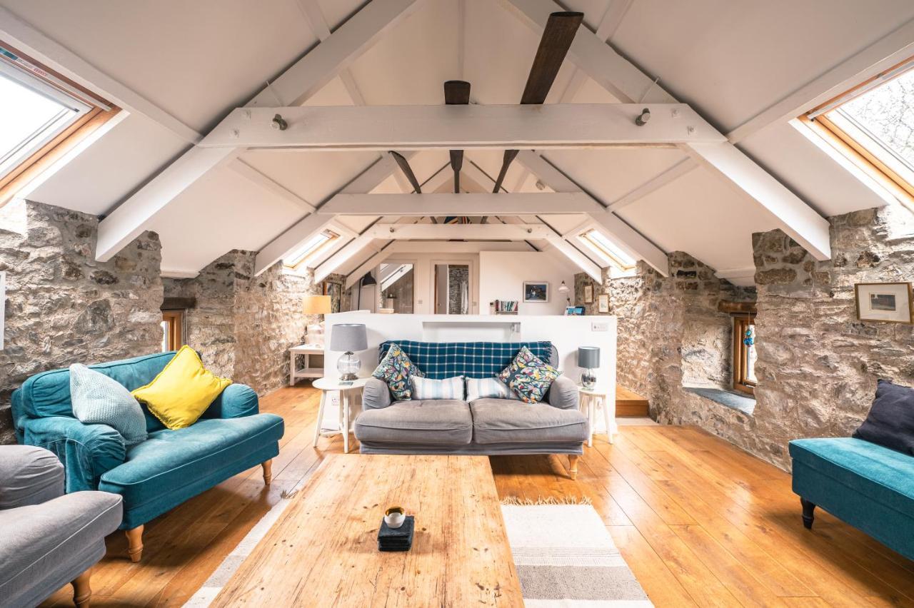 Stunning Converted Granary In Heart Of St Davids Exterior photo